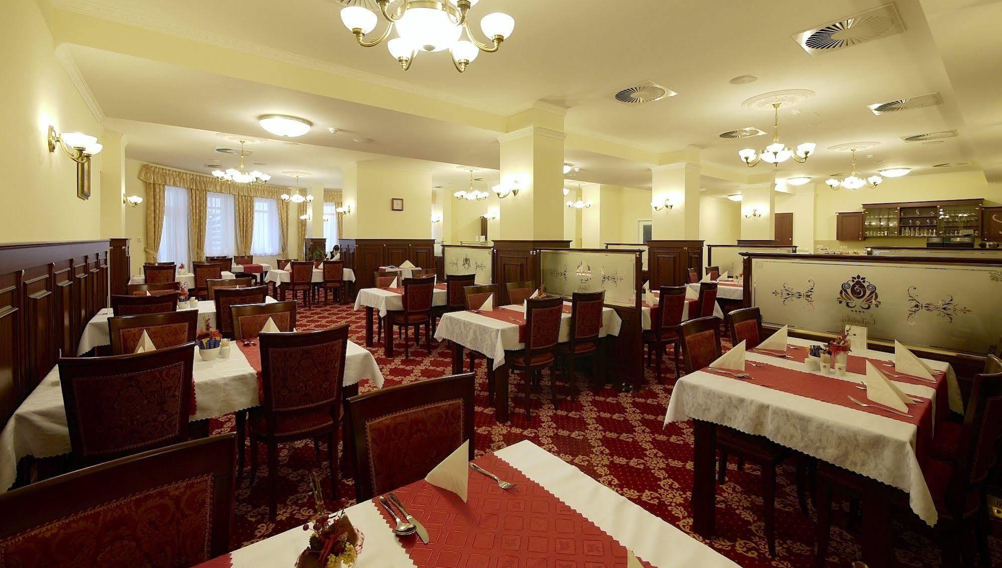 Spa Hotel Cajkovskij Karlovy Vary Extérieur photo
